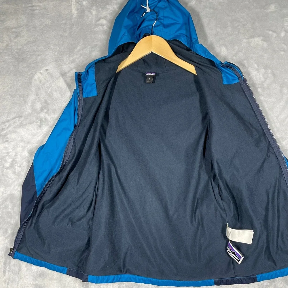 Patagonia Boys Light & Variable Hooded Jacket Blue Large 12 64345 Windbreaker